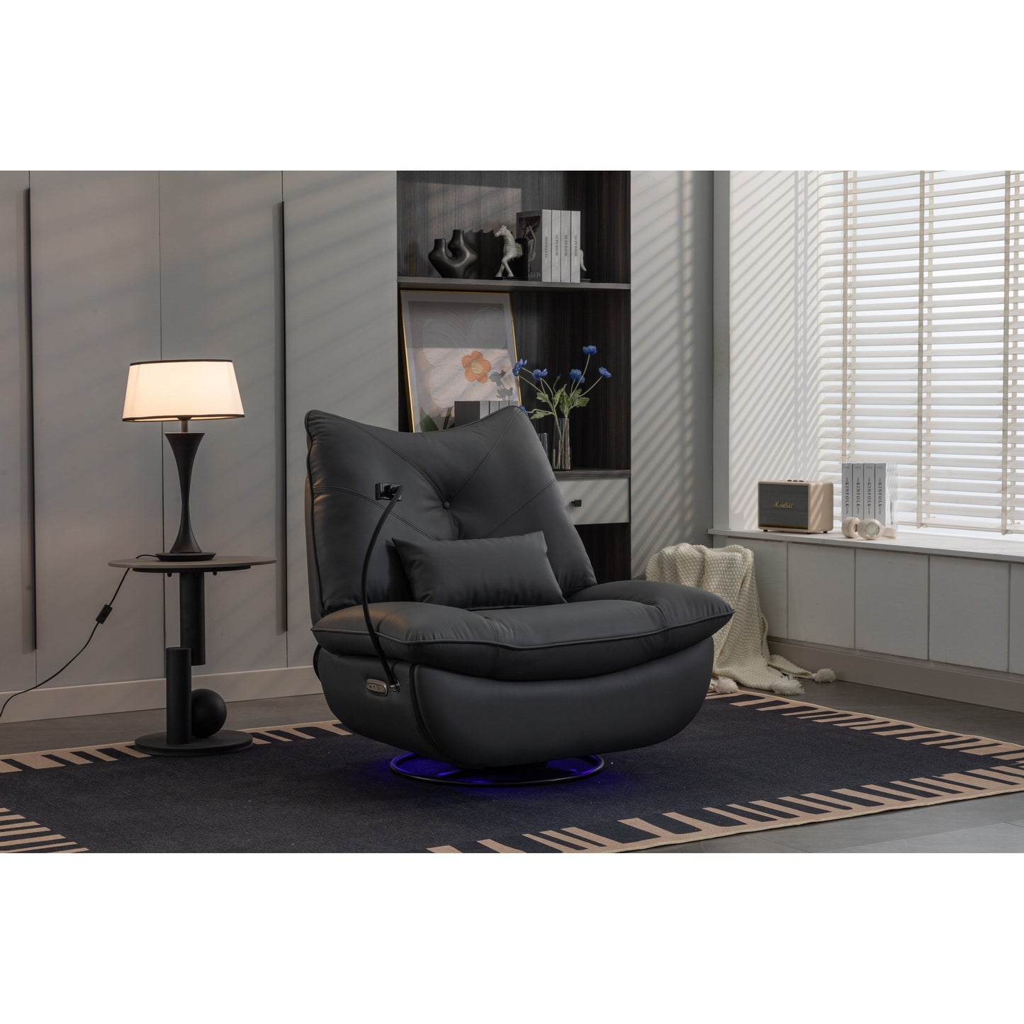 Fauteuil inclinable pivotant et électrique avec haut-parleurs Bluetooth, support de téléphone, ports de charge USB et Type-C, rangement dissimulé dans les accoudoirs