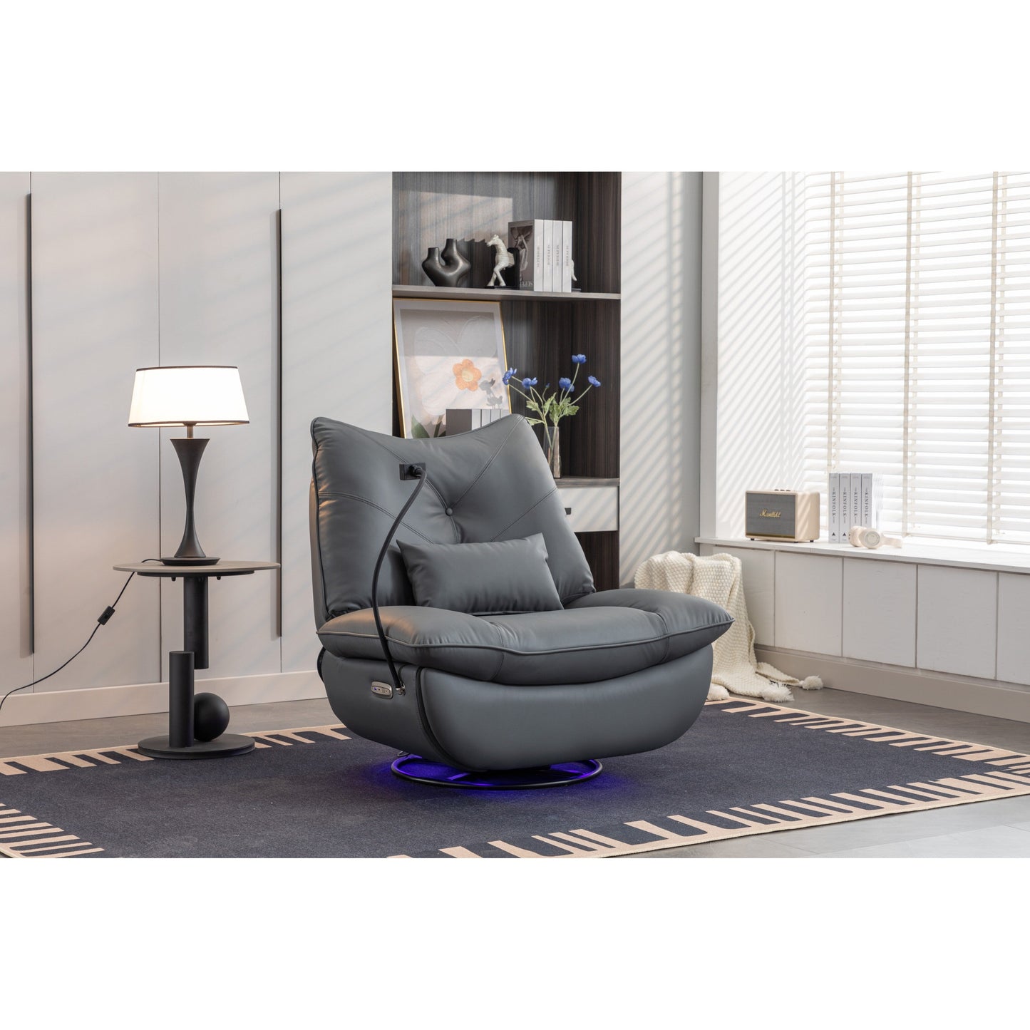 Fauteuil inclinable pivotant et électrique avec haut-parleurs Bluetooth, support de téléphone, ports de charge USB et Type-C, rangement dissimulé dans les accoudoirs