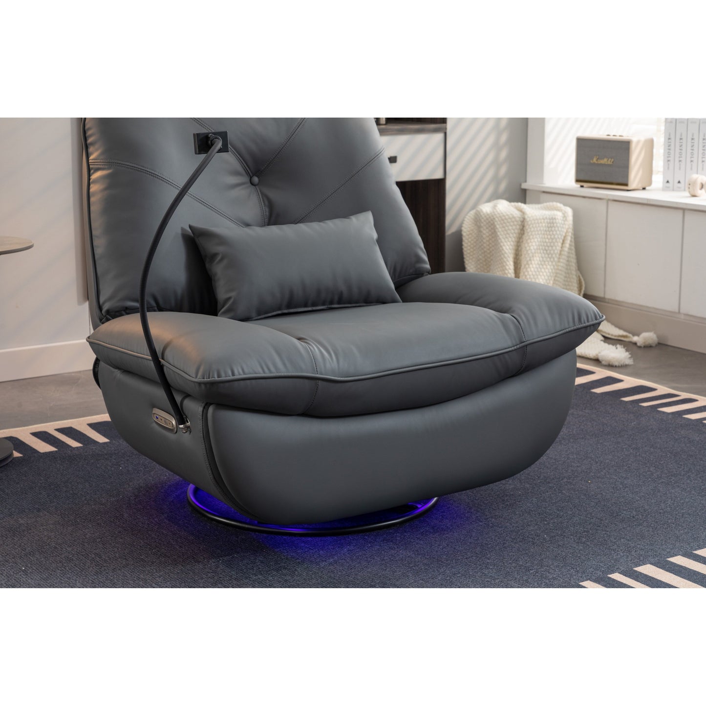 Fauteuil inclinable pivotant et électrique avec haut-parleurs Bluetooth, support de téléphone, ports de charge USB et Type-C, rangement dissimulé dans les accoudoirs