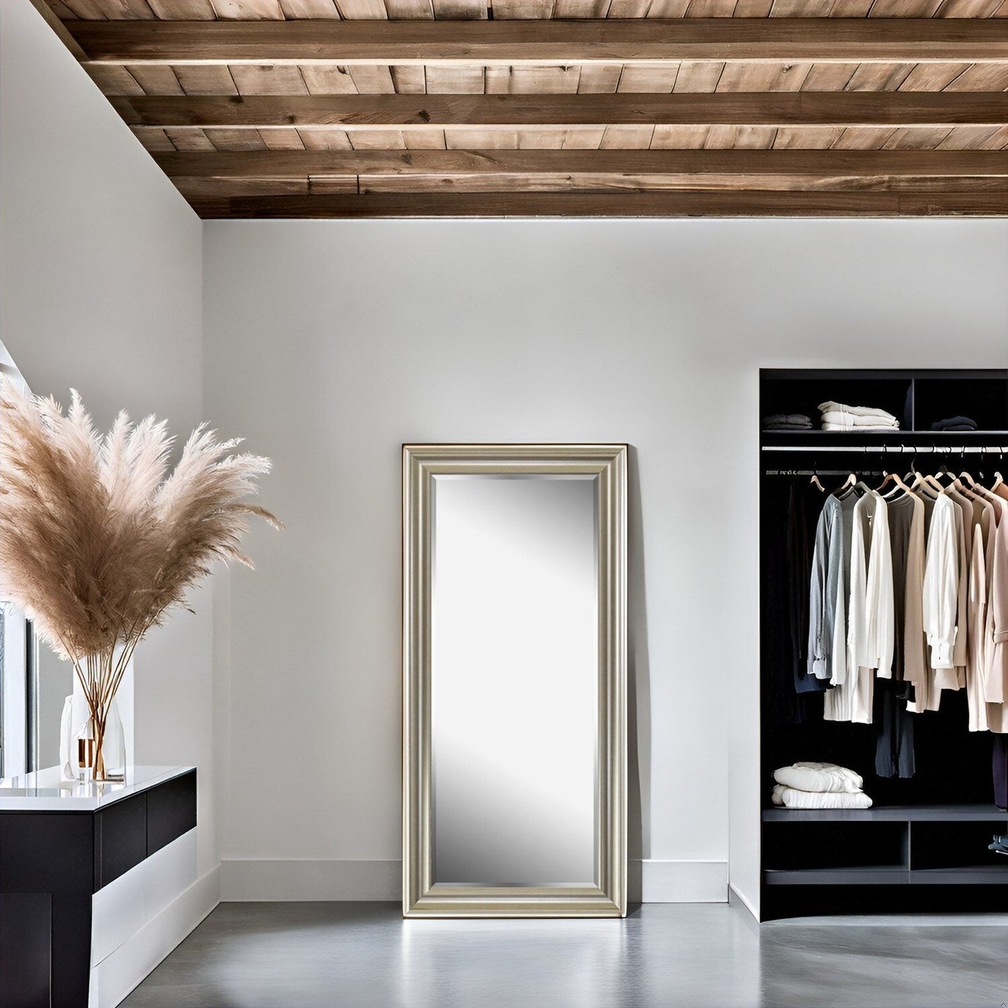 Grand miroir intégral surdimensionné avec cadre en imitation bois lisse, miroir rectangulaire à suspendre au mur