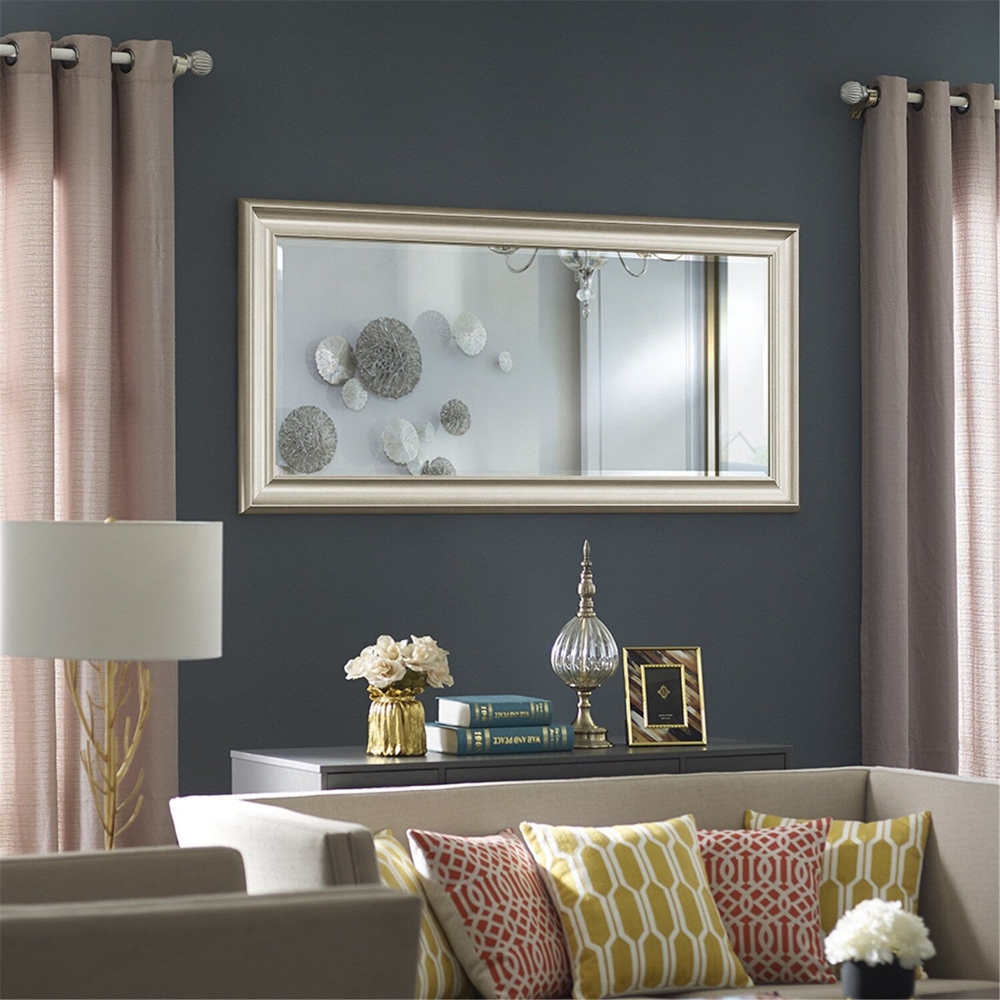 Grand miroir intégral surdimensionné avec cadre en imitation bois lisse, miroir rectangulaire à suspendre au mur