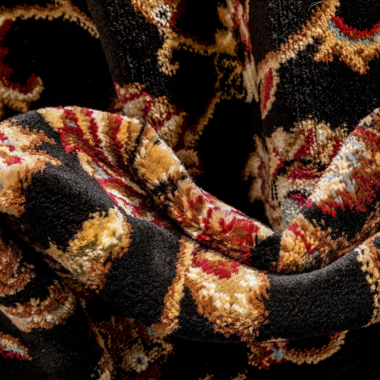 Tapis oriental persan traditionnel Barclay Sarouk bien tissé