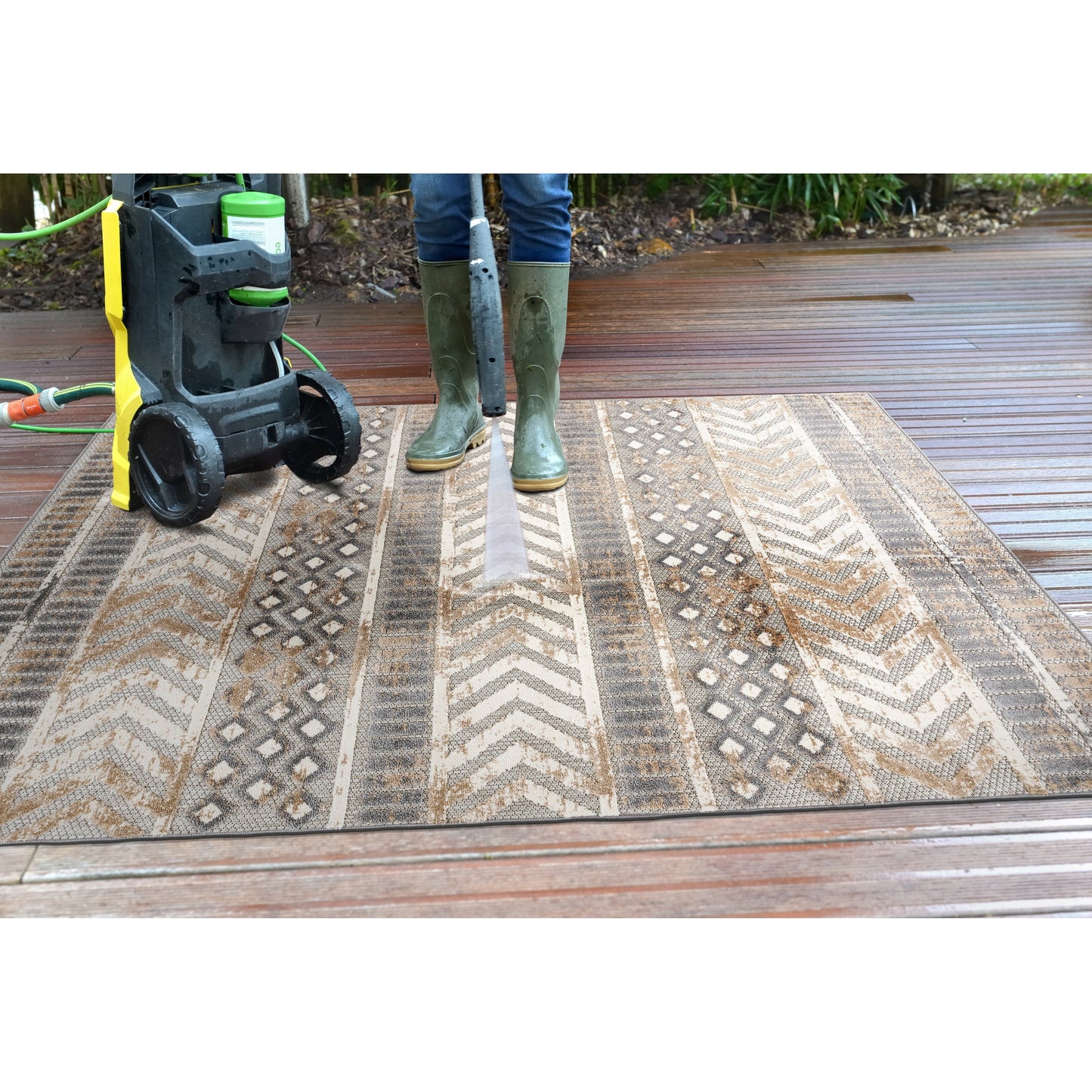 Tapis d'intérieur/extérieur géométrique vieilli World Rug Gallery