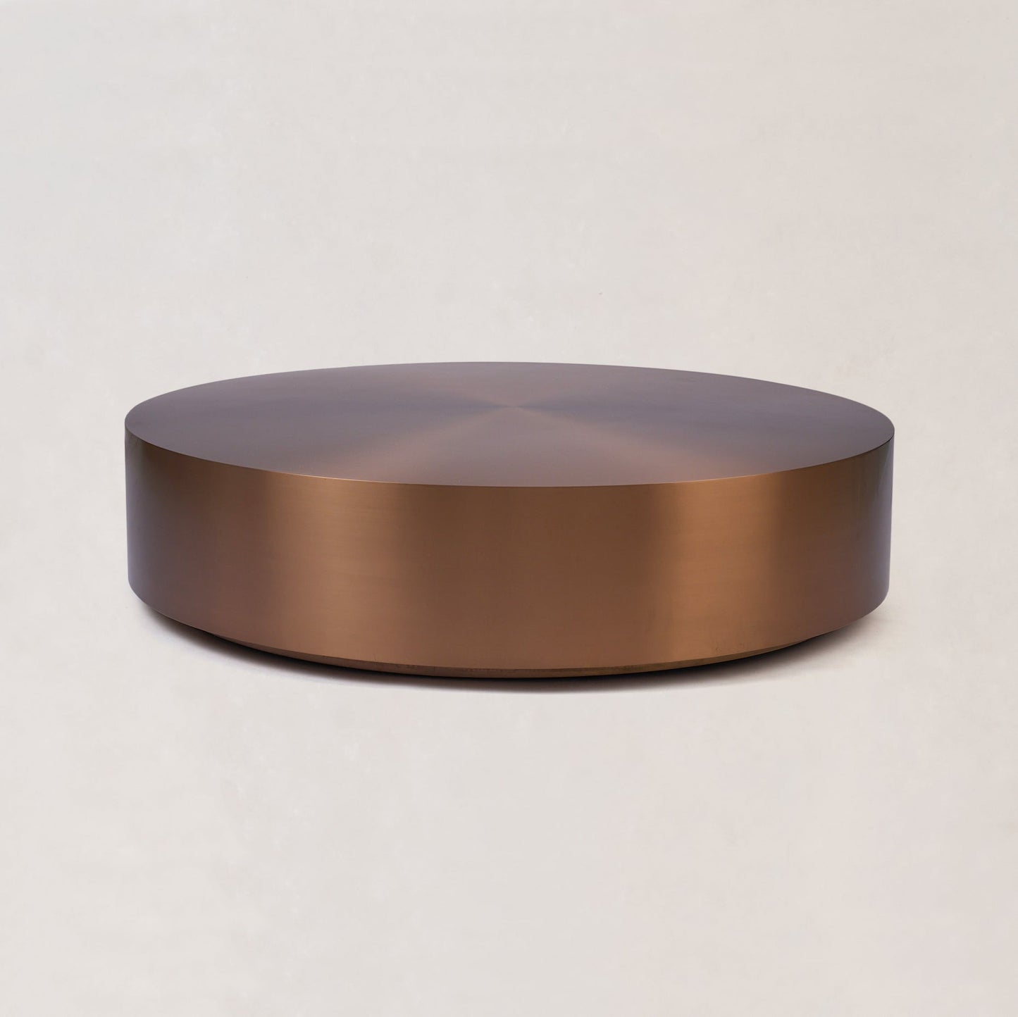 Table basse en cuivre